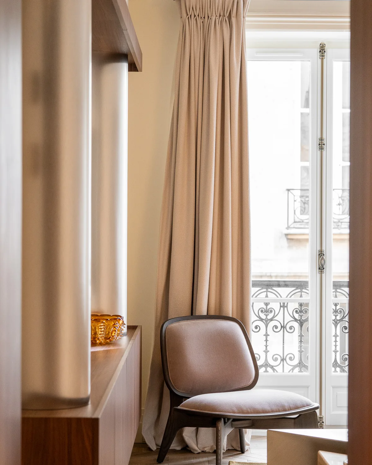 Armchair by the window, The Boissy 2